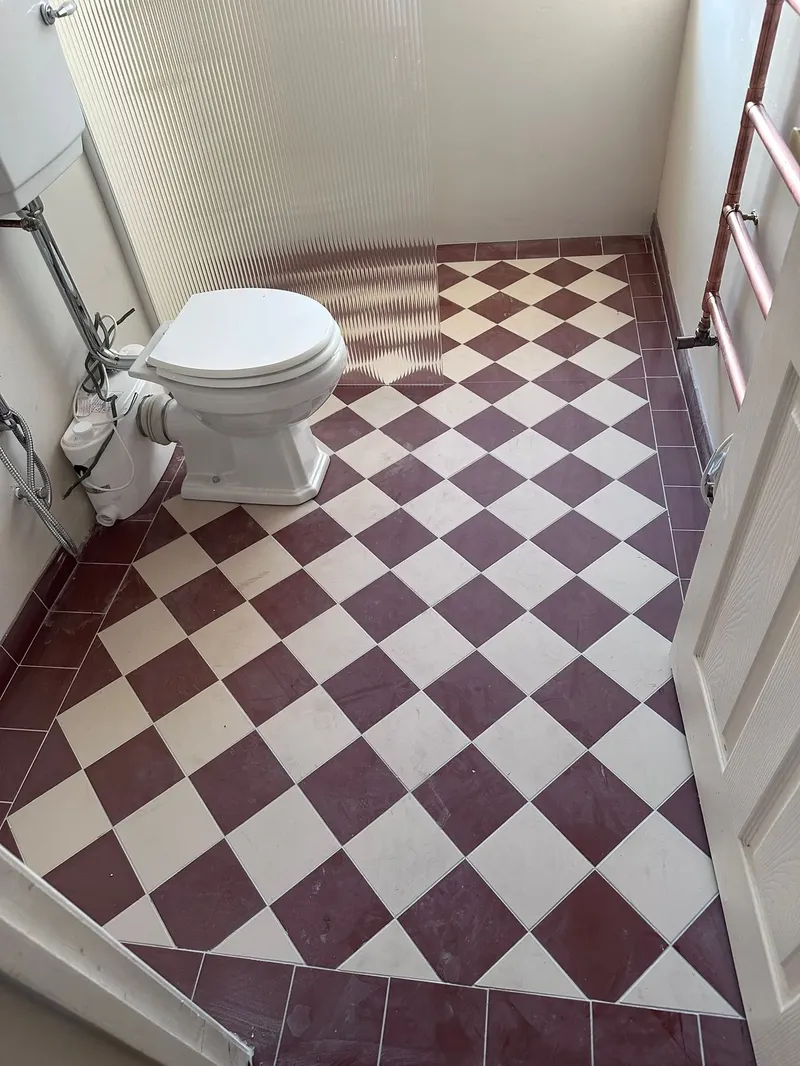 Detailed tiling work